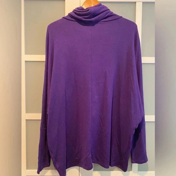 GJB New York Women’s Gorgeous Purple Cowlneck Fall/Winter Poncho Sweater Wrap Lg - Picture 4 of 8